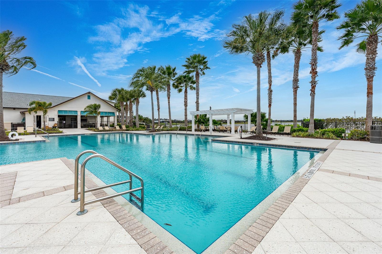LUCAYA LAKE CLUB PH 1C - Residential