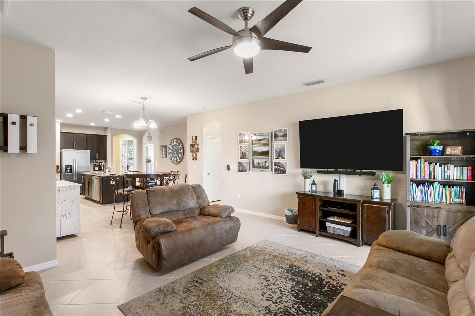 LUCAYA LAKE CLUB PH 1C - Residential