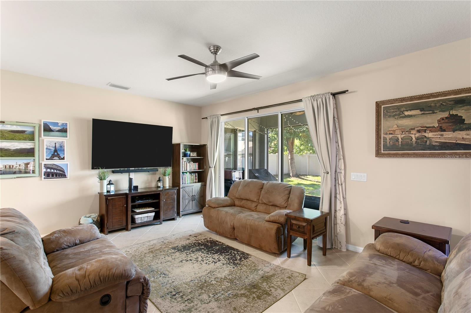 LUCAYA LAKE CLUB PH 1C - Residential