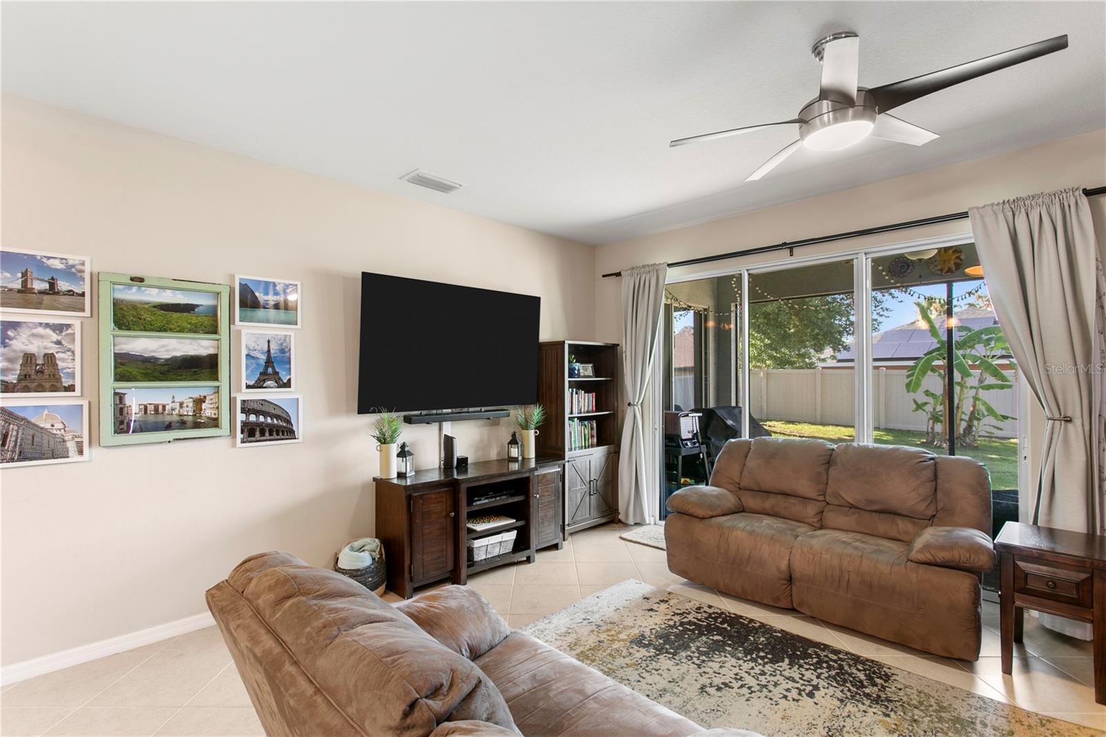 LUCAYA LAKE CLUB PH 1C - Residential