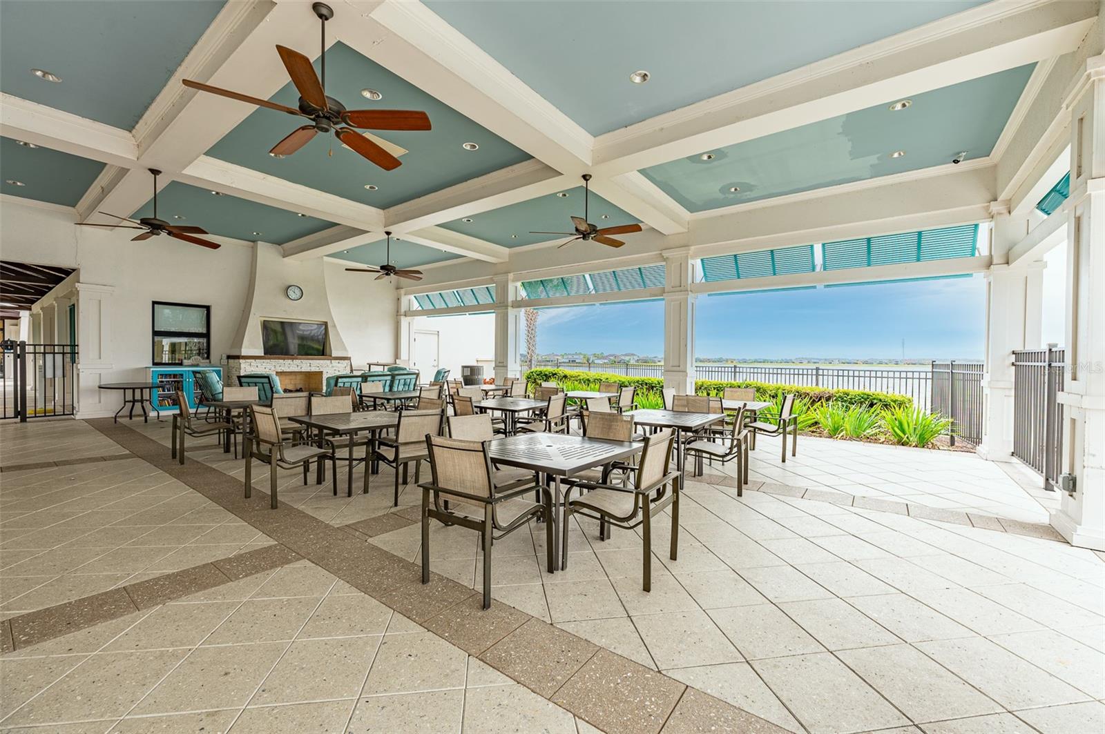 LUCAYA LAKE CLUB PH 1C - Residential