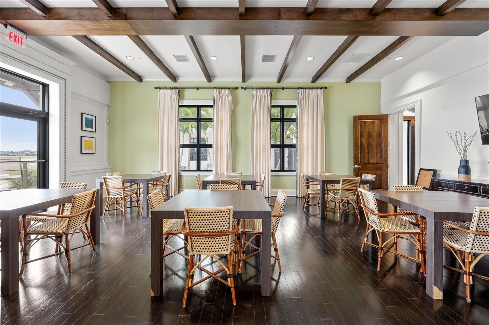 LUCAYA LAKE CLUB PH 1C - Residential