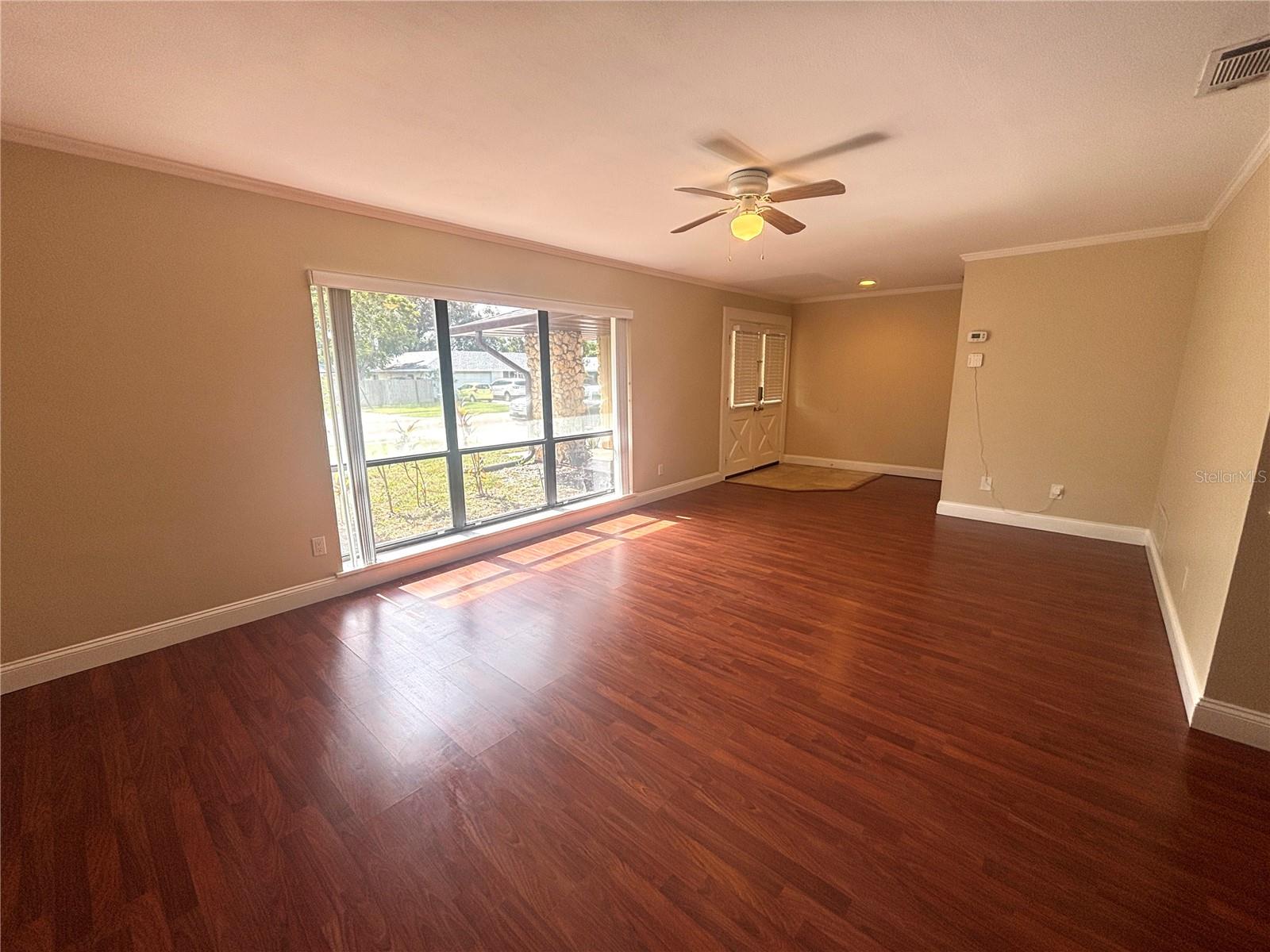 BROOKHOLLOW - Residential Lease