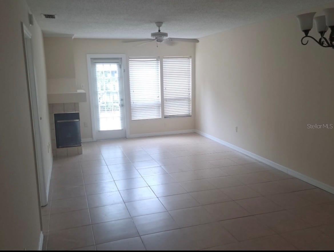 COLONIAL LANDINGS PH 02 - Residential