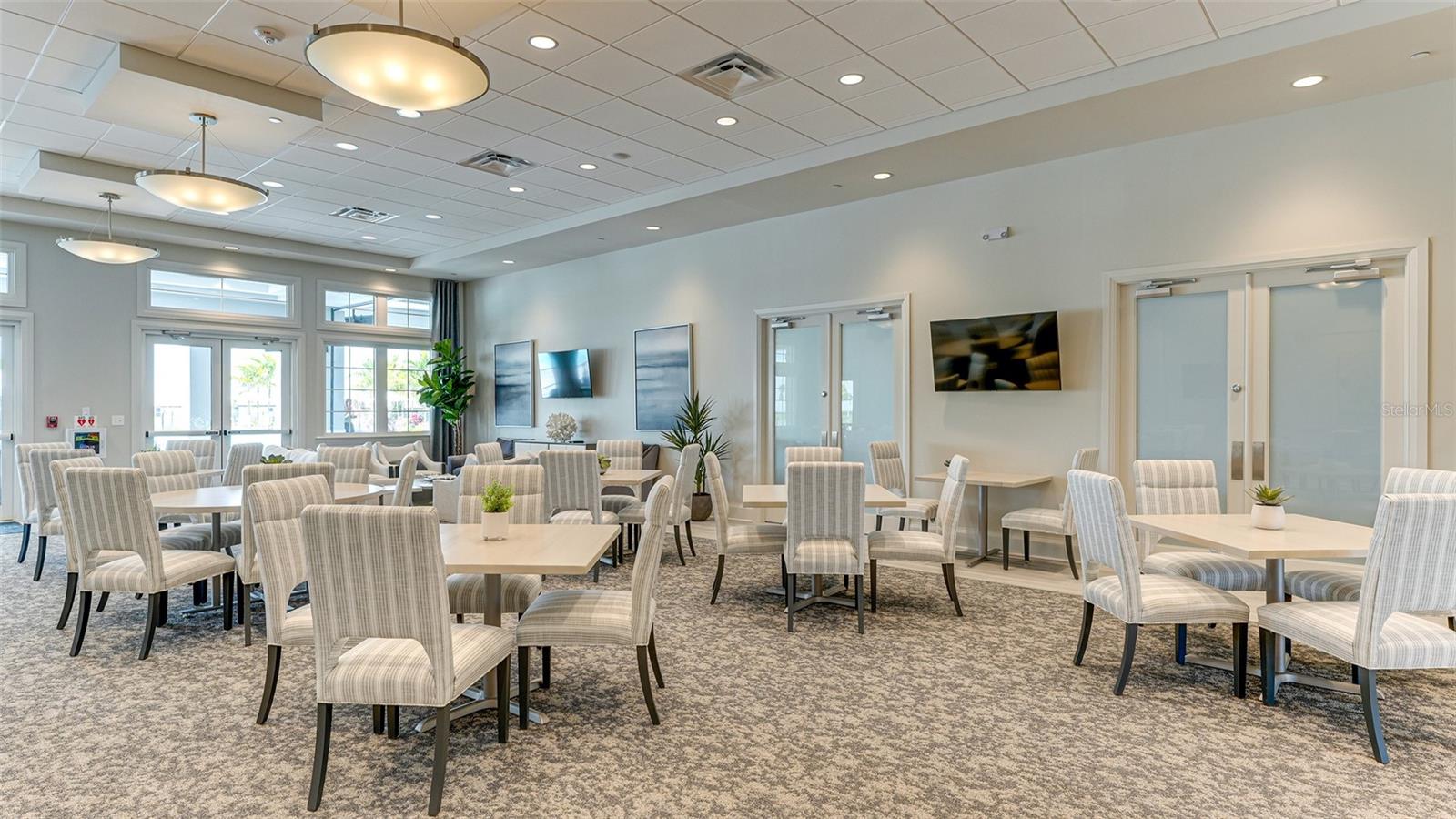 LORRAINE LAKES PH I - Residential Lease