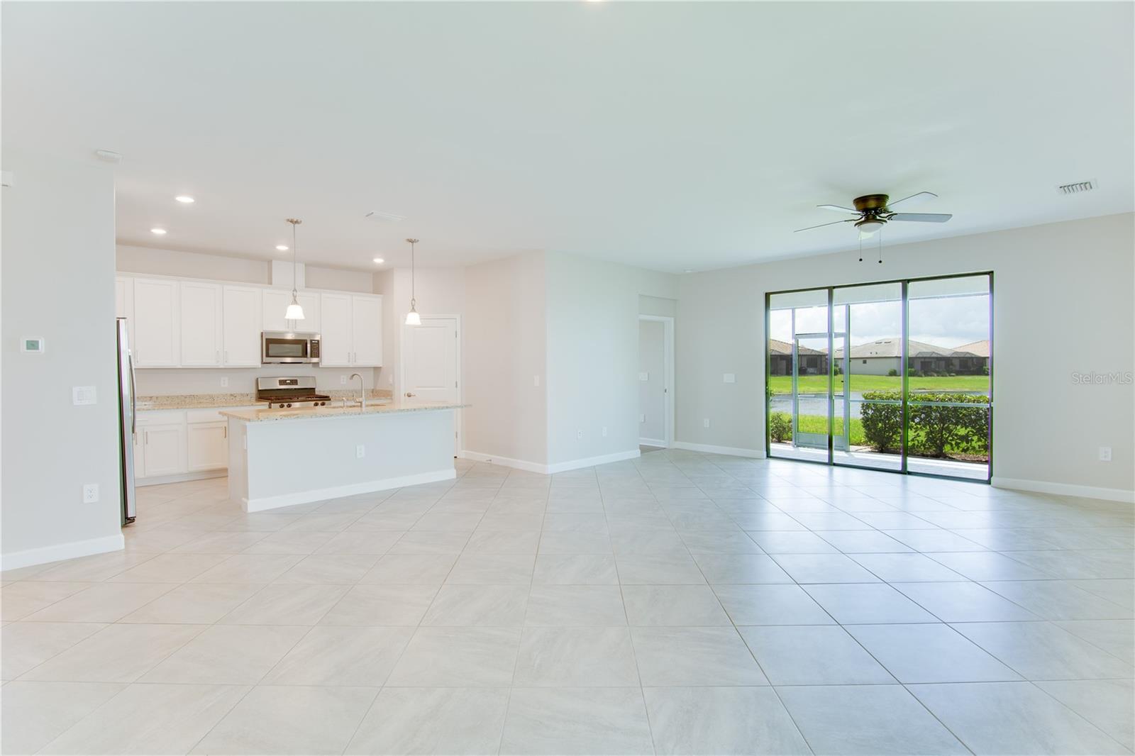 LORRAINE LAKES PH I - Residential Lease