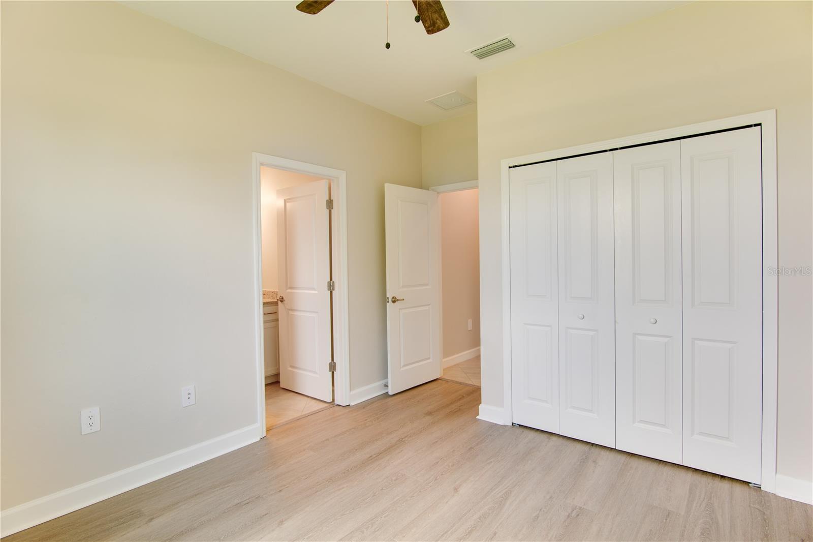 LORRAINE LAKES PH I - Residential Lease
