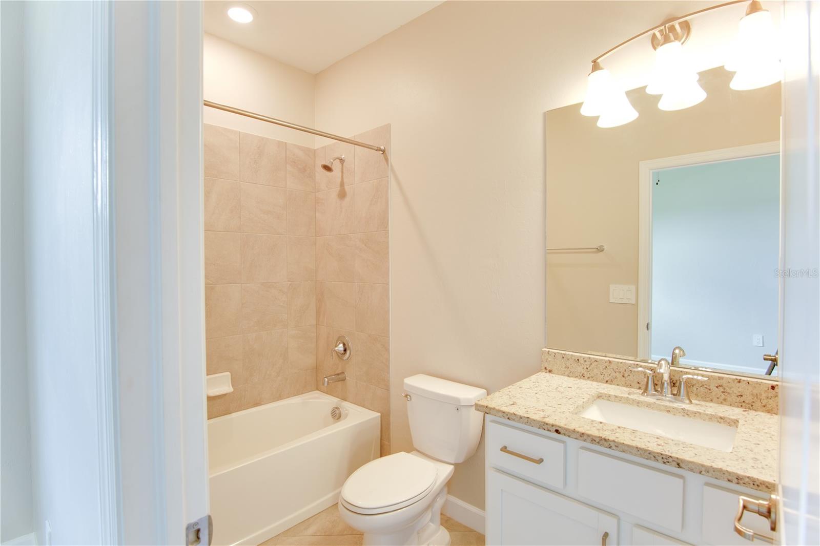 LORRAINE LAKES PH I - Residential Lease