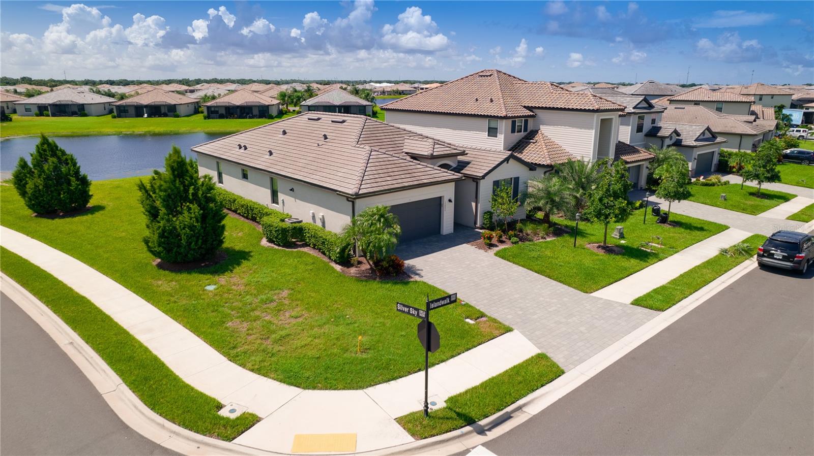 LORRAINE LAKES PH I - Residential Lease