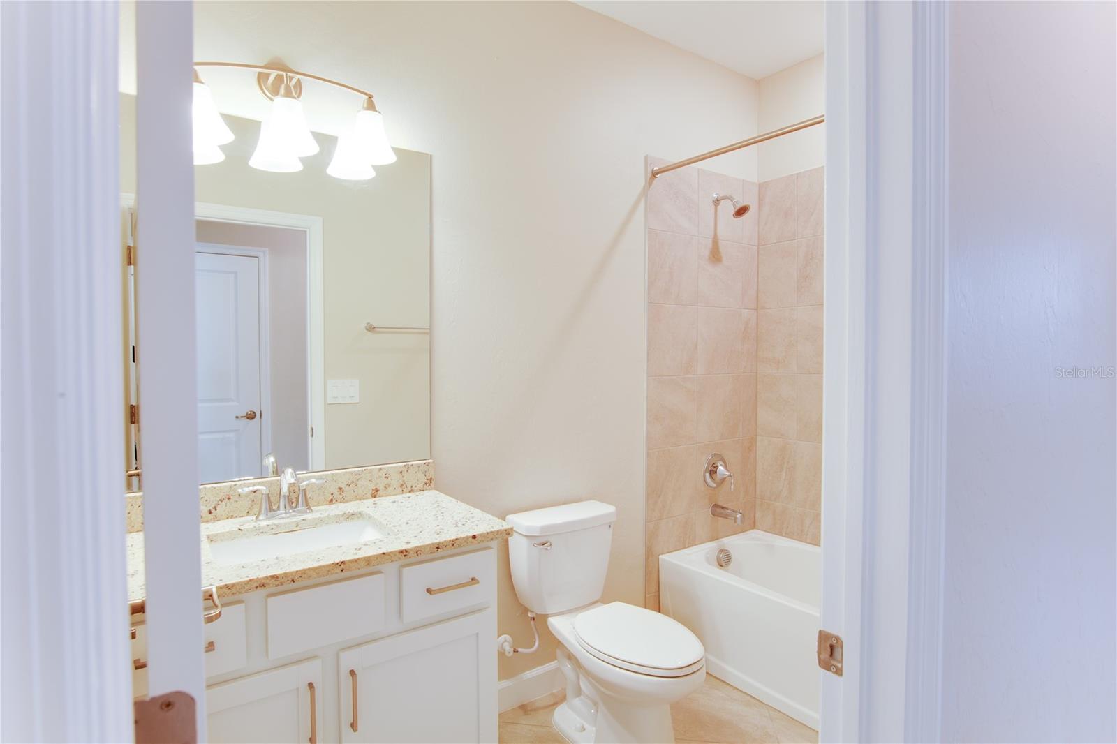 LORRAINE LAKES PH I - Residential Lease