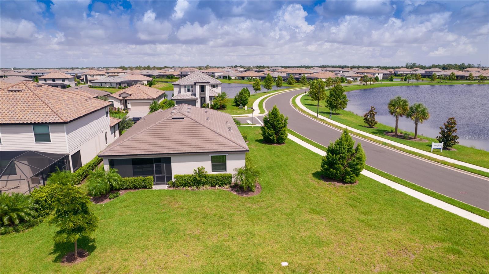 LORRAINE LAKES PH I - Residential Lease