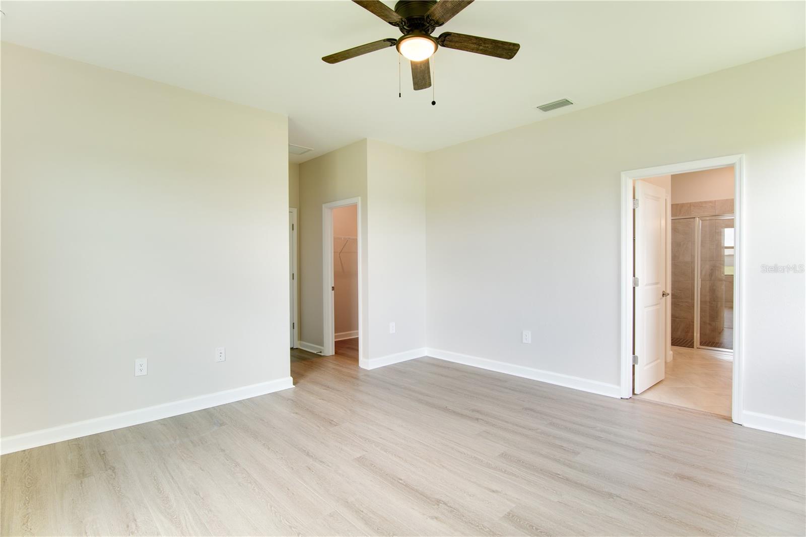LORRAINE LAKES PH I - Residential Lease