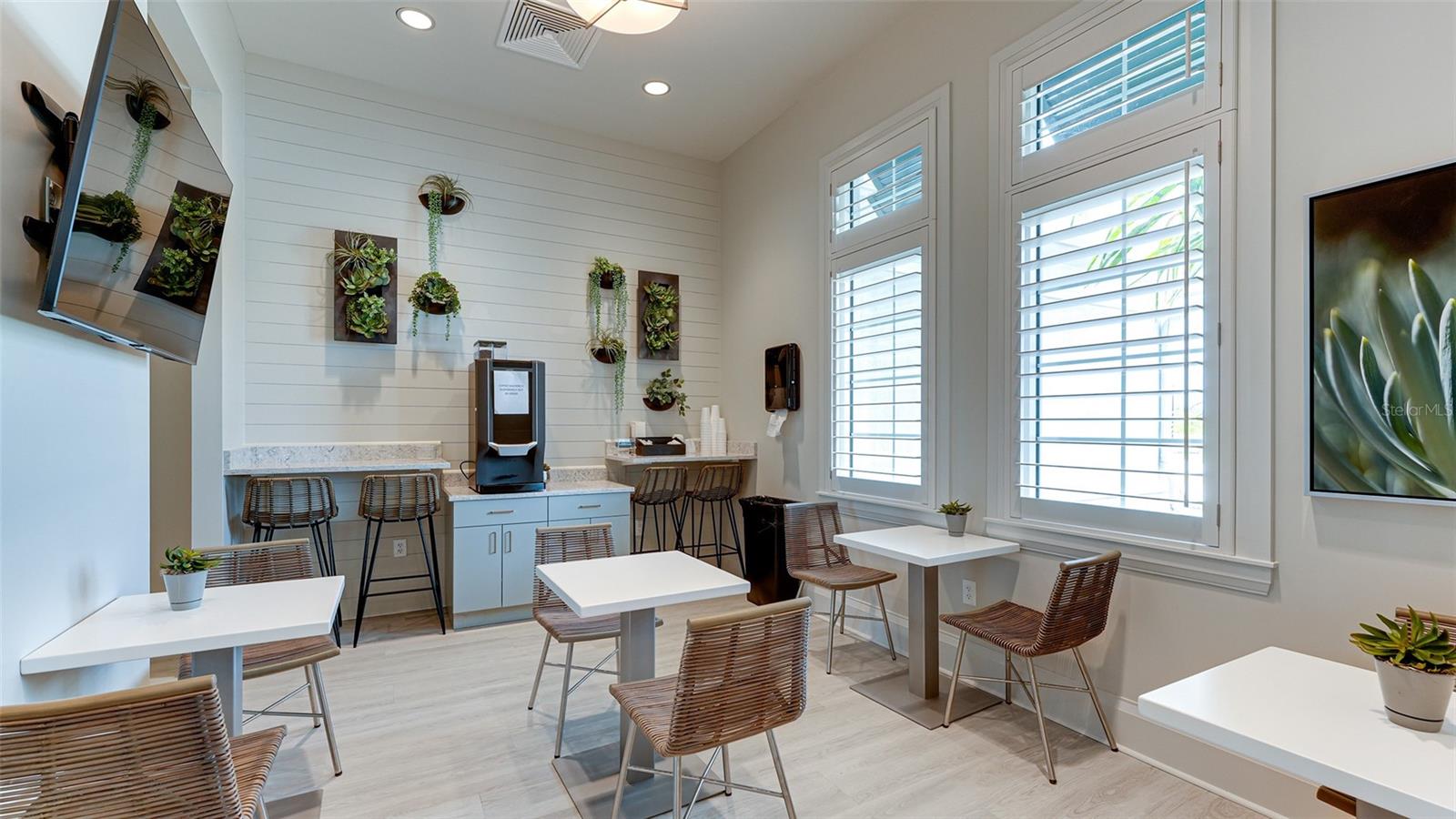 LORRAINE LAKES PH I - Residential Lease