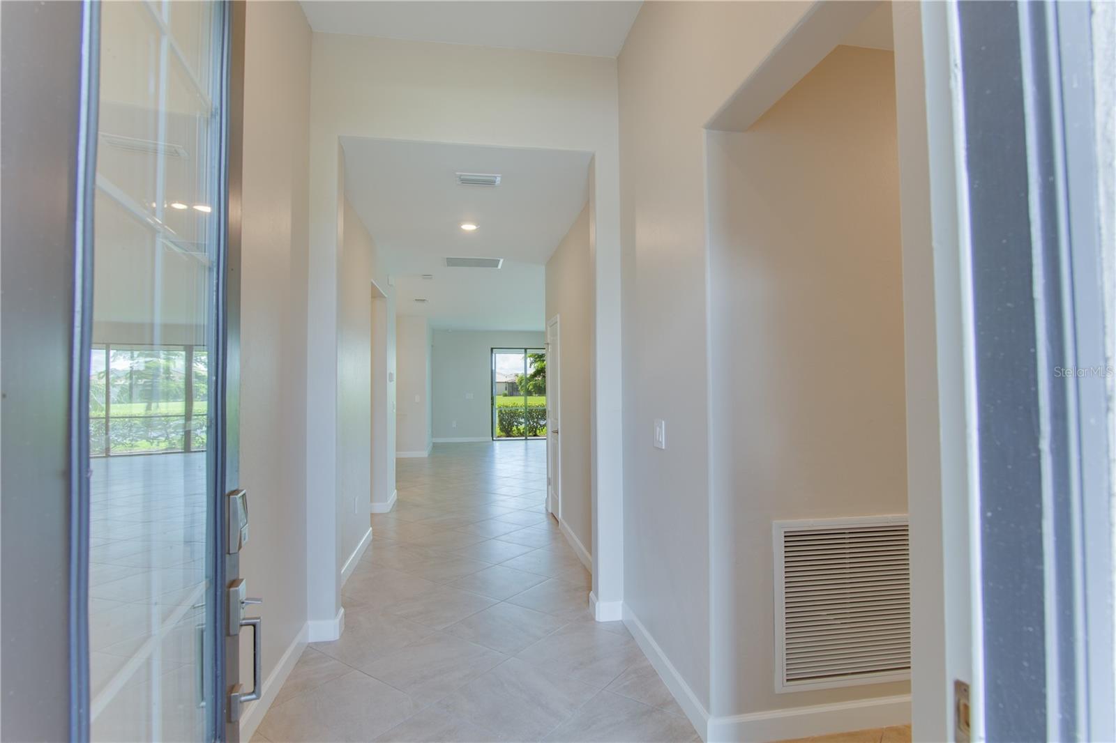 LORRAINE LAKES PH I - Residential Lease