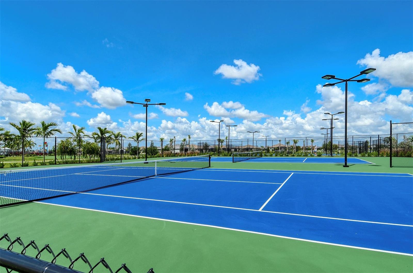 LORRAINE LAKES PH I - Residential Lease