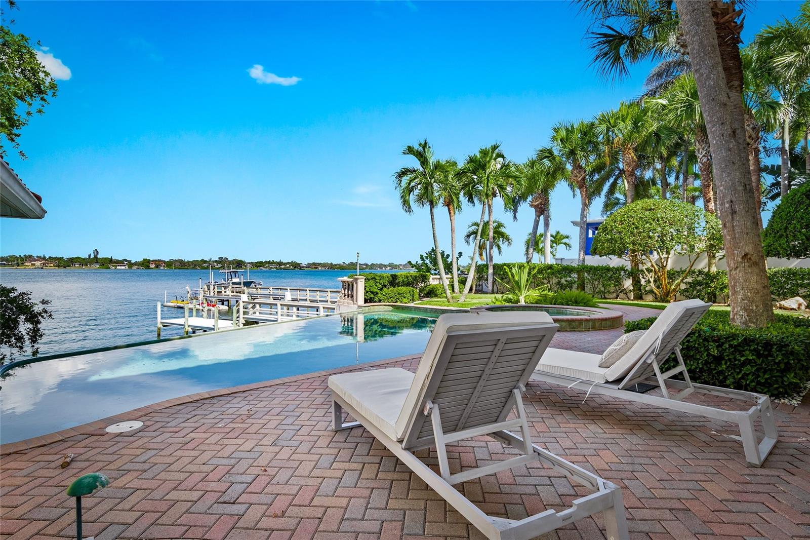 CASEY KEY - Residential