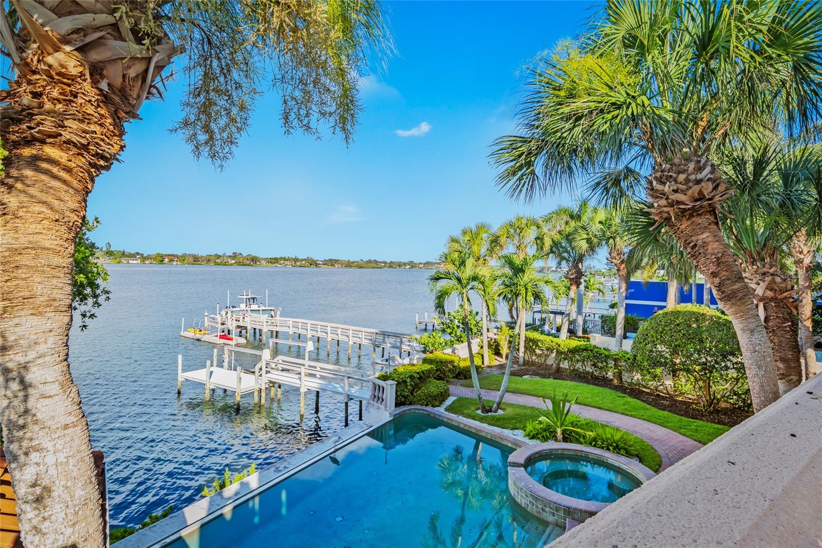 CASEY KEY - Residential