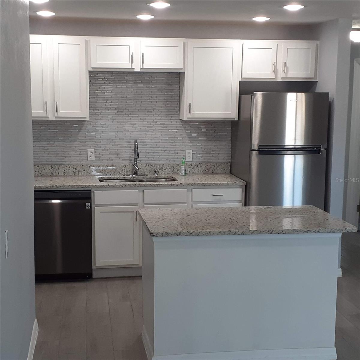 CORAL ACRES - Residential