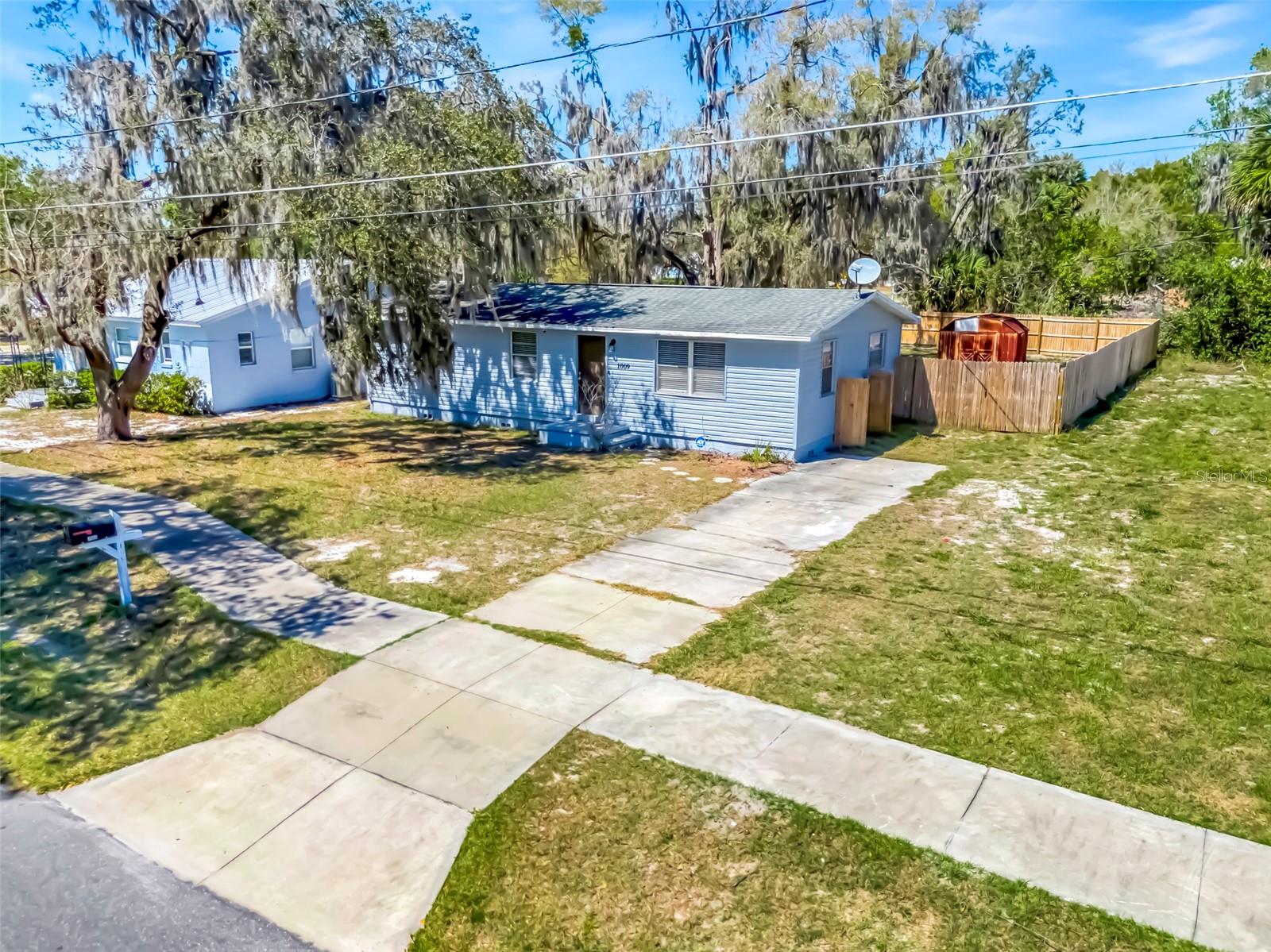 EUSTIS HOGANS SUB - Residential