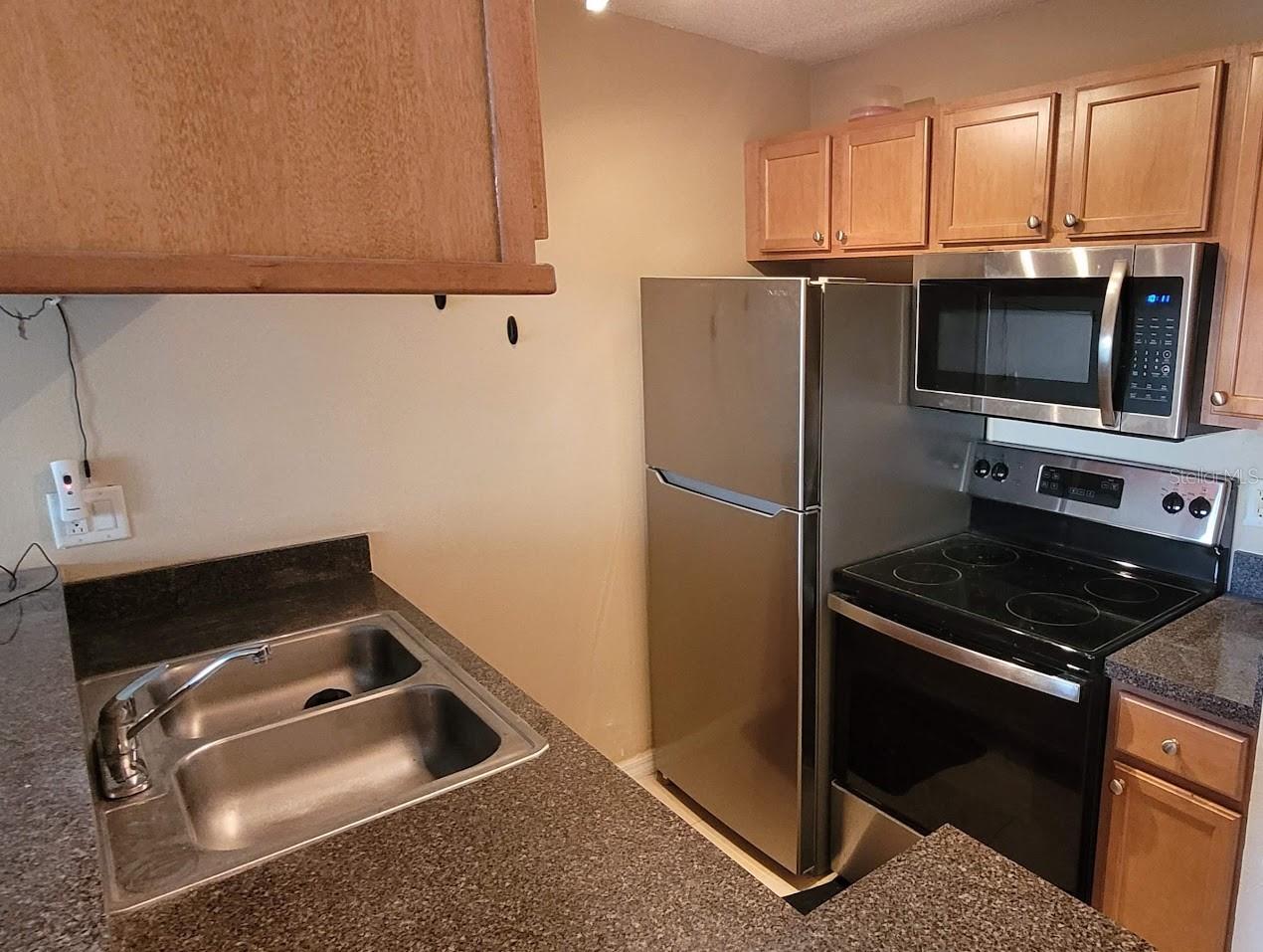PARK LAKE AT PARSONS A CONDOMI - Residential