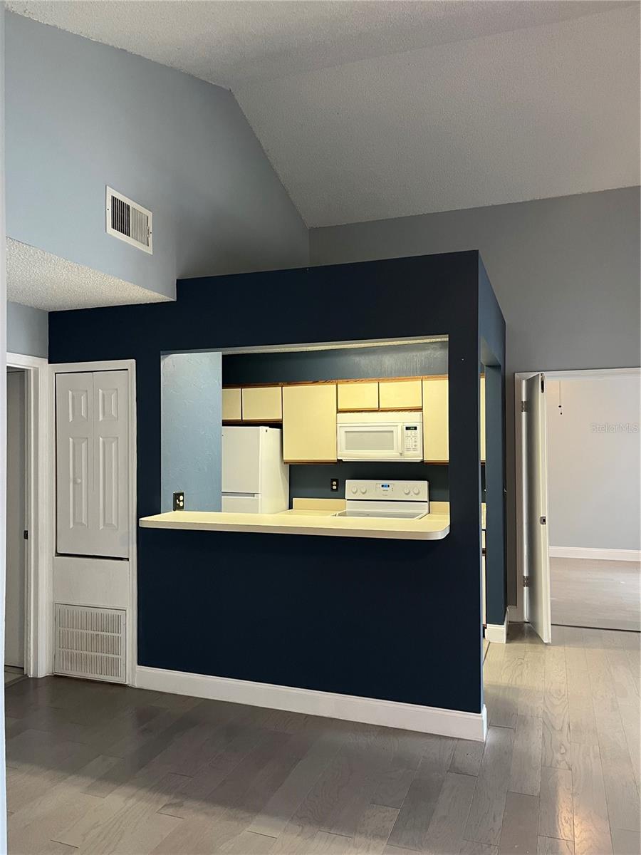 SUN RIDGE 3 A CONDO - Residential Lease