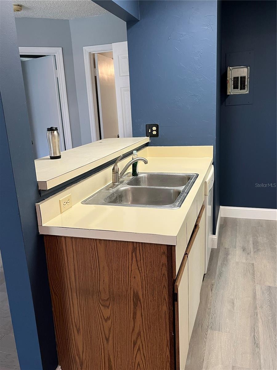 SUN RIDGE 3 A CONDO - Residential Lease