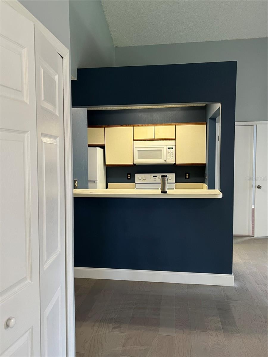 SUN RIDGE 3 A CONDO - Residential Lease