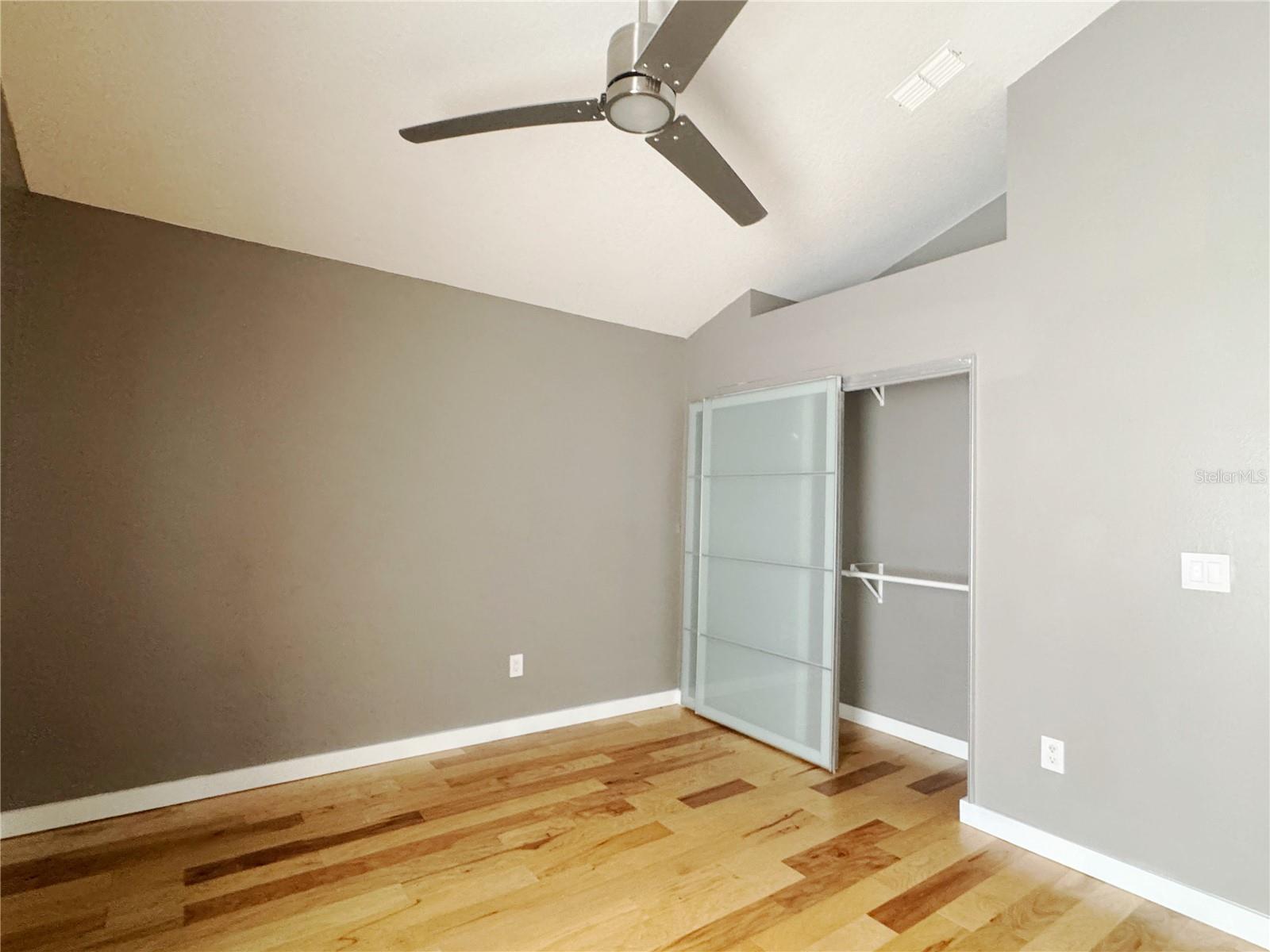 PALM COVE ESTATES - Residential Lease