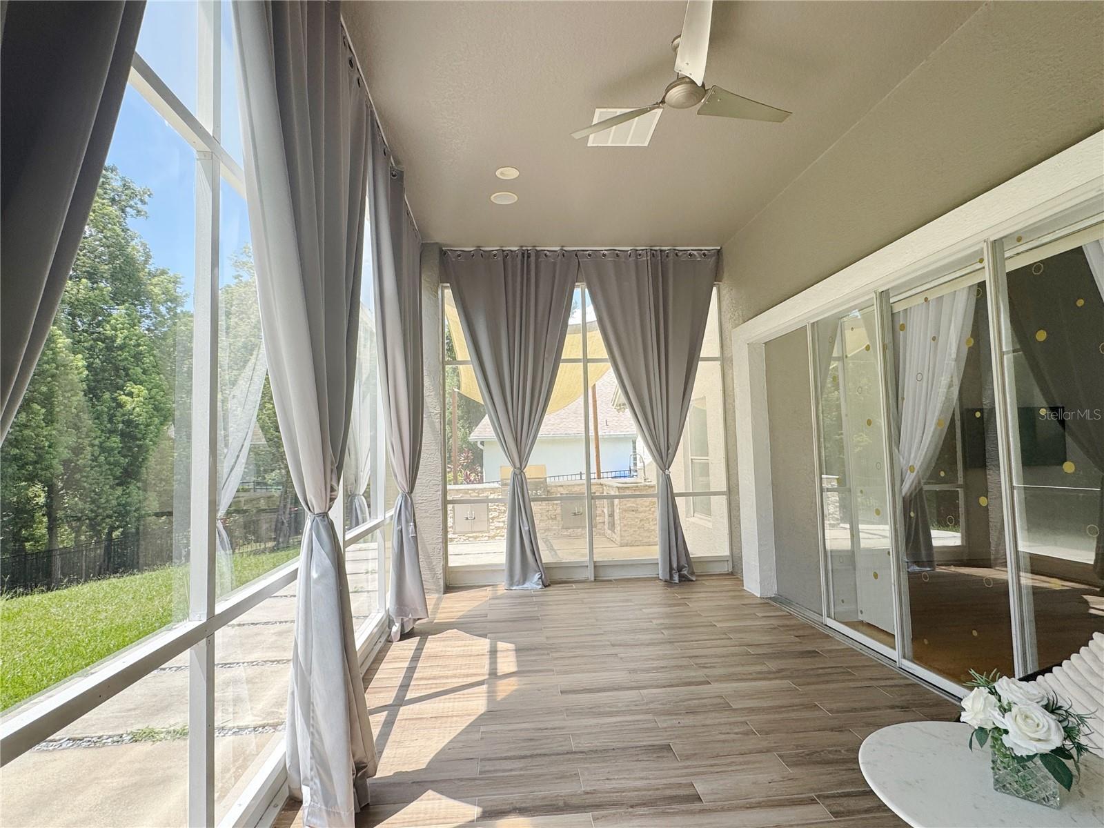 PALM COVE ESTATES - Residential Lease