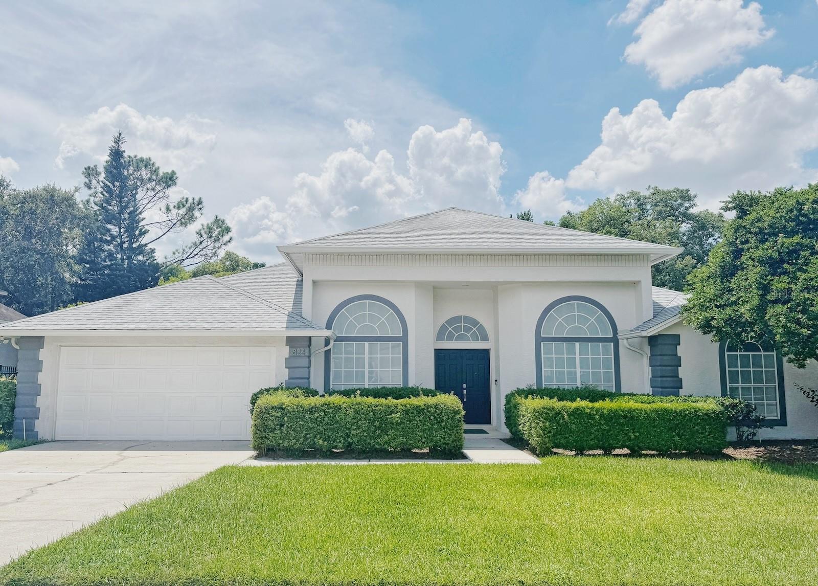 PALM COVE ESTATES - Residential Lease