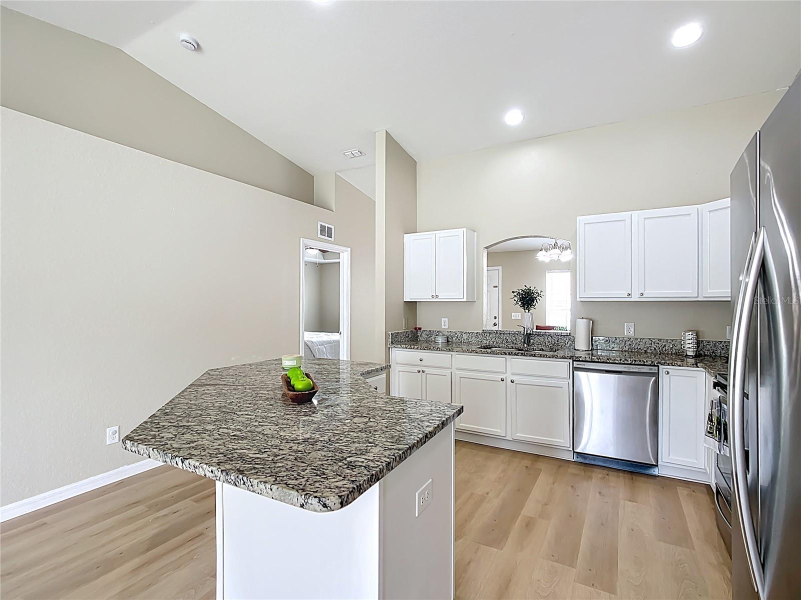 COUNTRY SQUARE - Residential