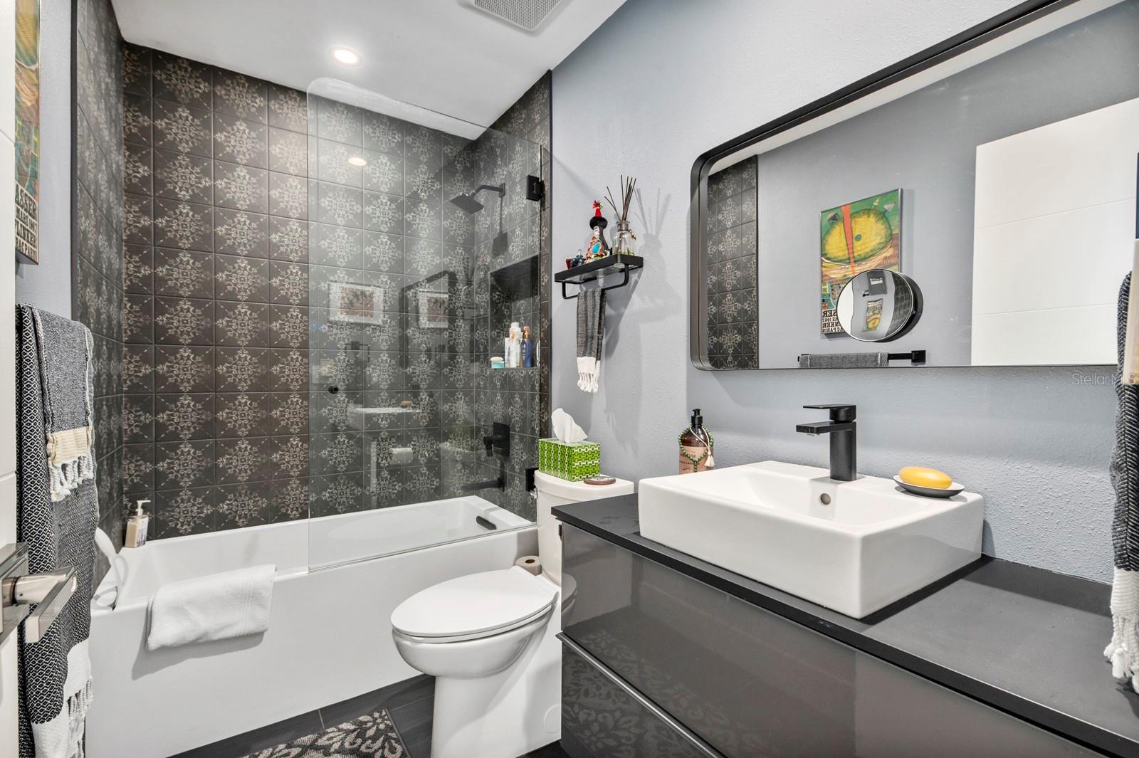 PELICAN COVE II - Residential