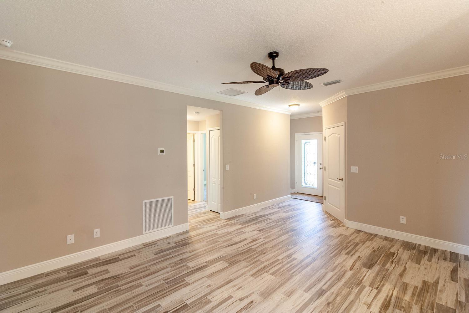 LYNNWOOD - Residential