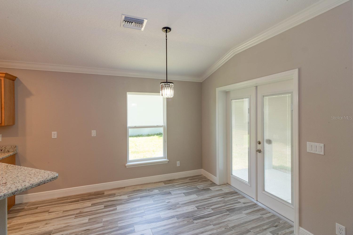 LYNNWOOD - Residential