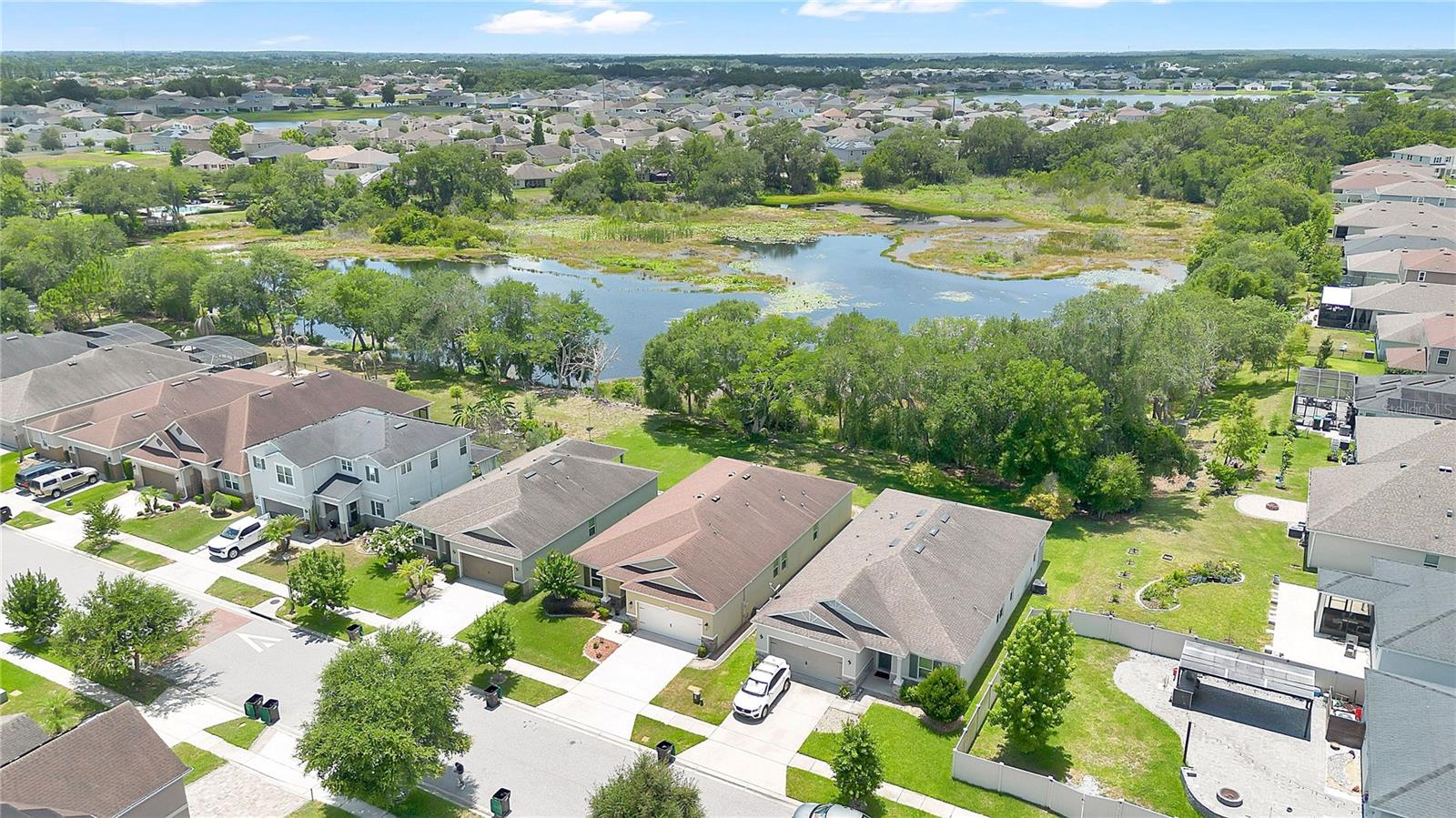 CREEKSTONE - Residential