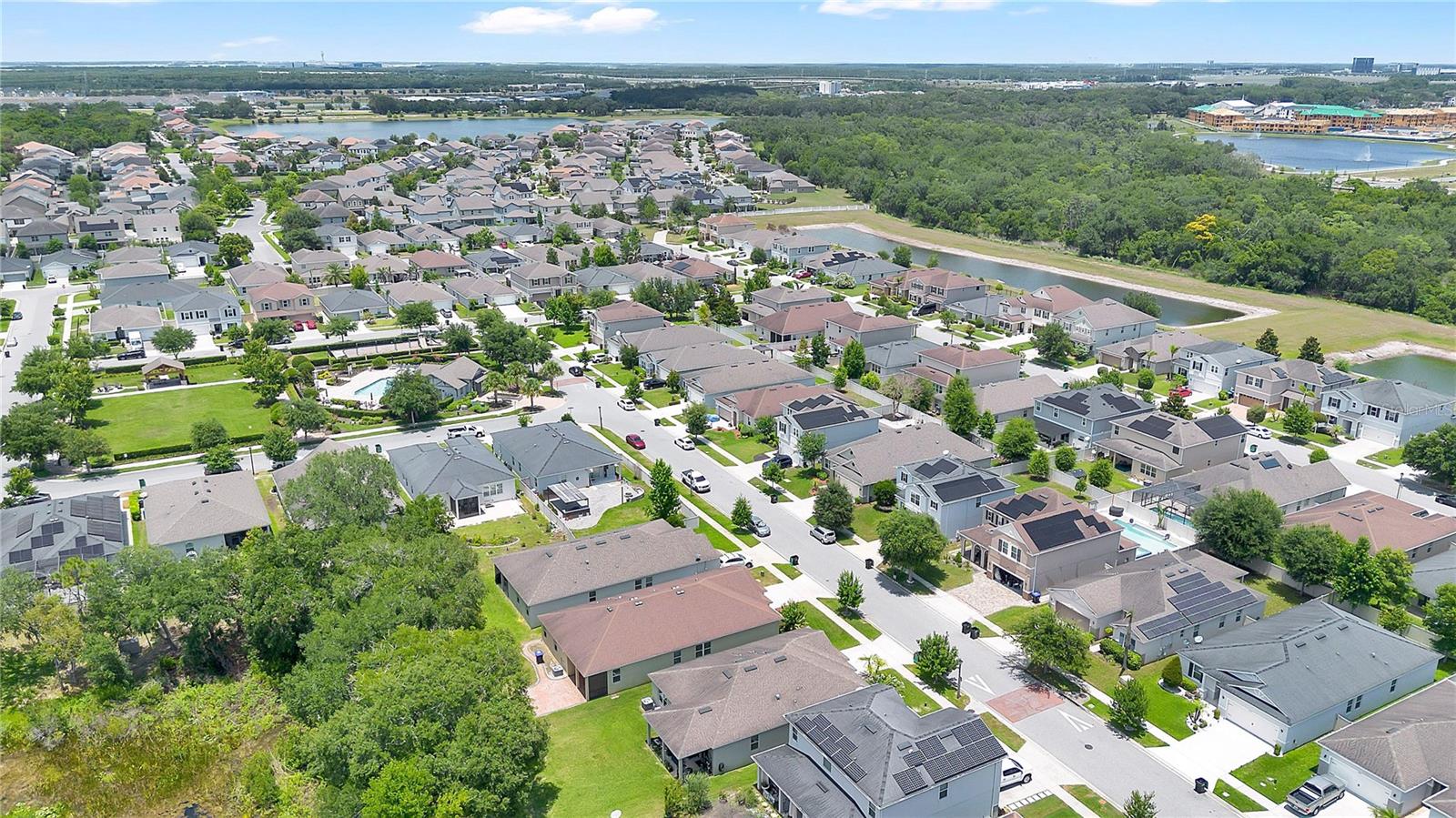 CREEKSTONE - Residential