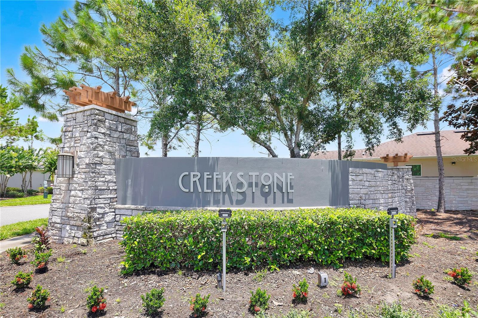 CREEKSTONE - Residential