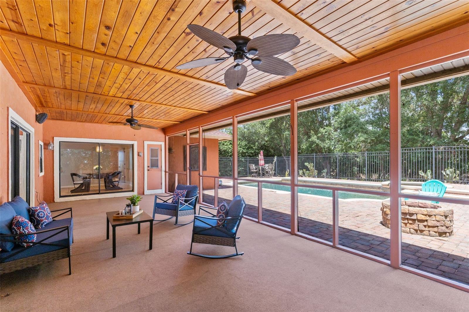OAK LEAF - Residential