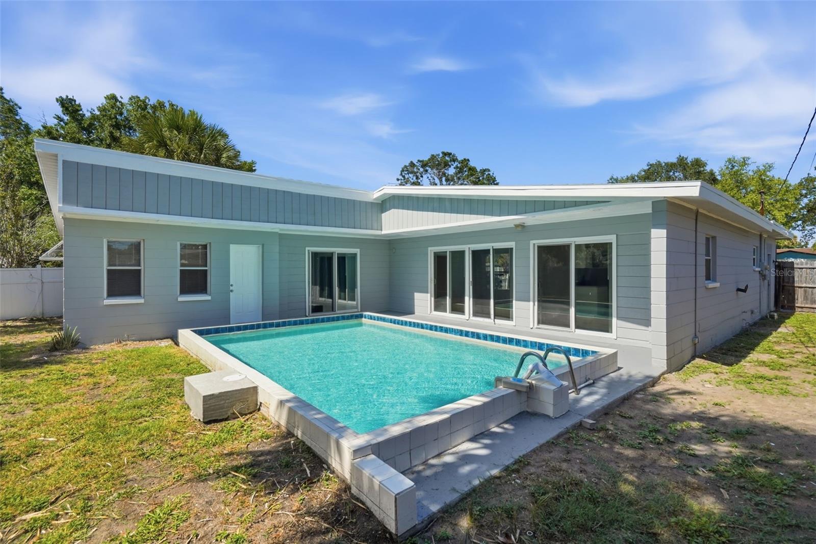 SHORE ACRES OVERLOOK SEC - Residential