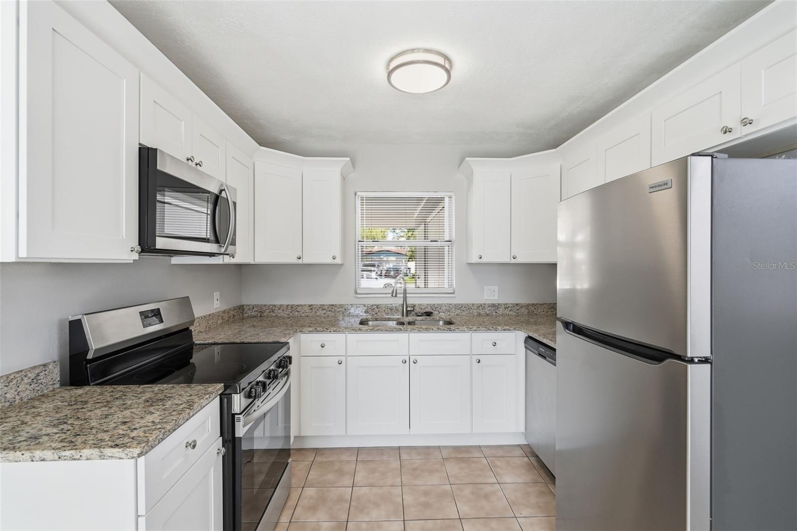 SHORE ACRES OVERLOOK SEC - Residential