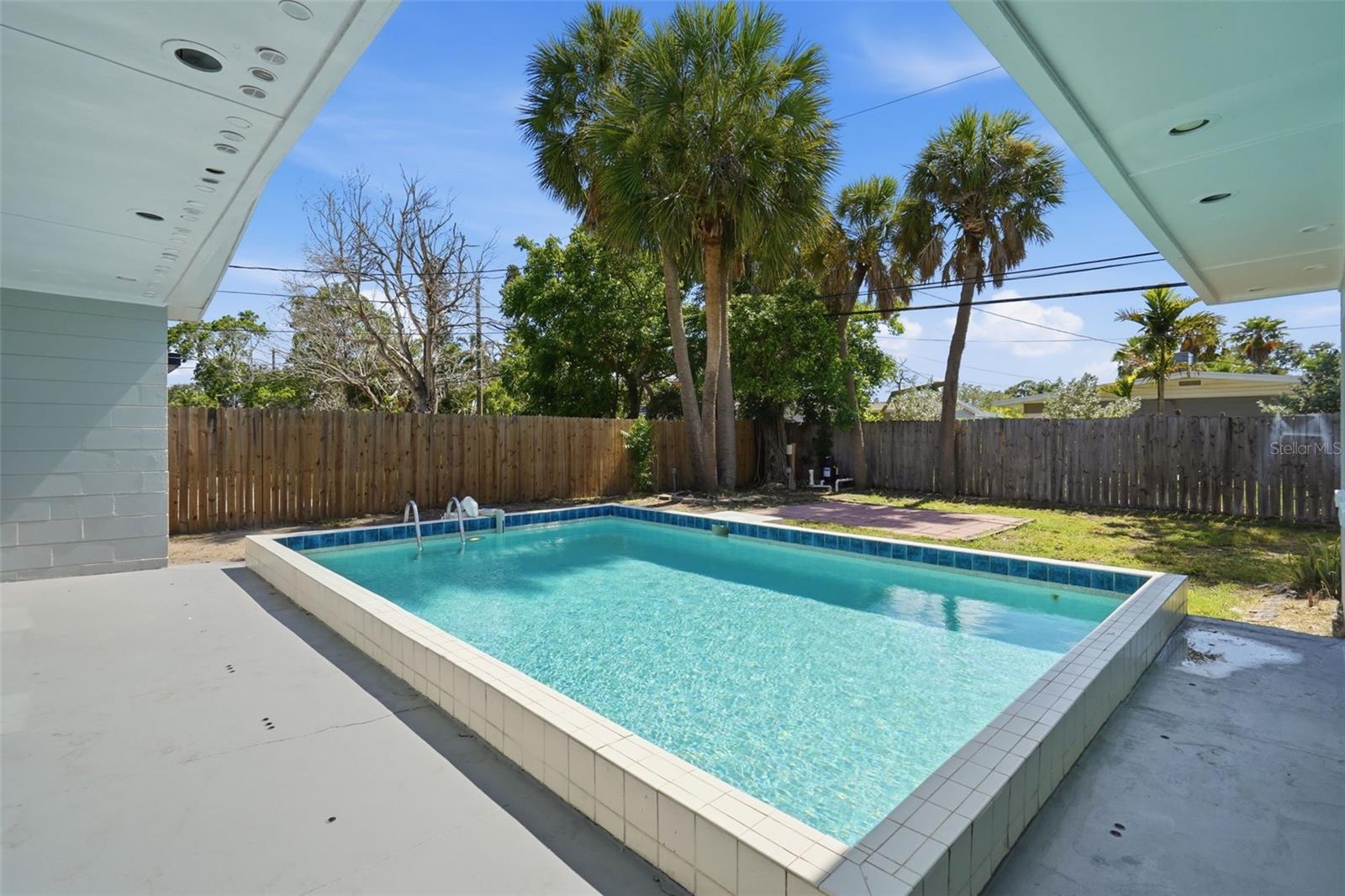 SHORE ACRES OVERLOOK SEC - Residential