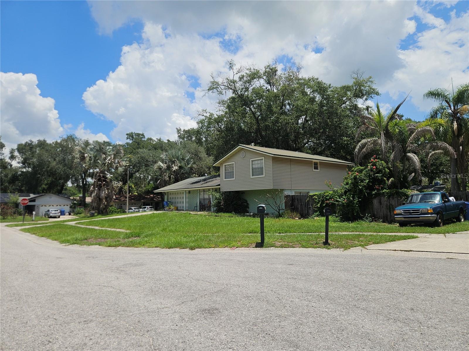 BRANDON LAKES - Residential