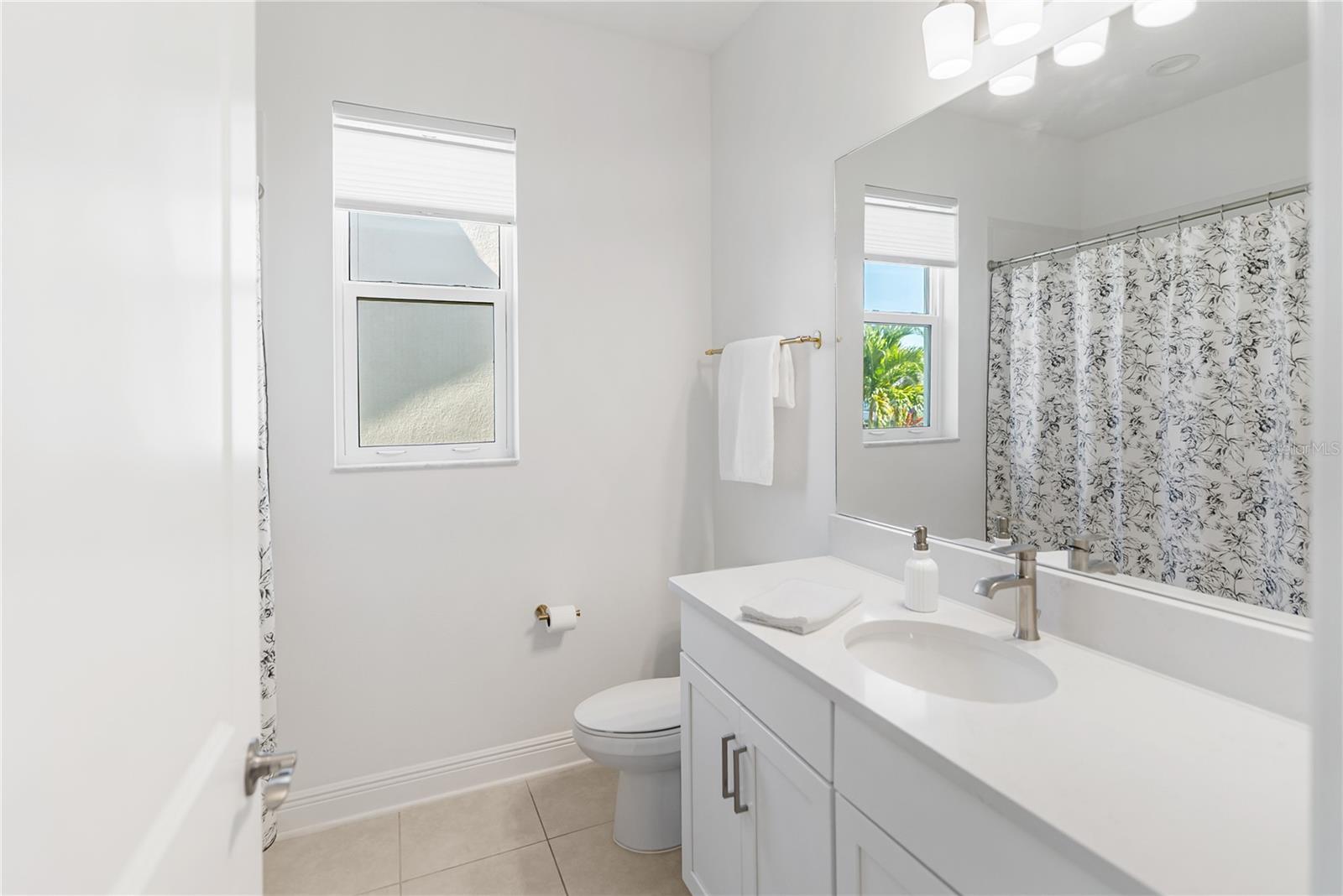 SWEETWATER AT LAKEWOOD RANCH PH I & II - Residential