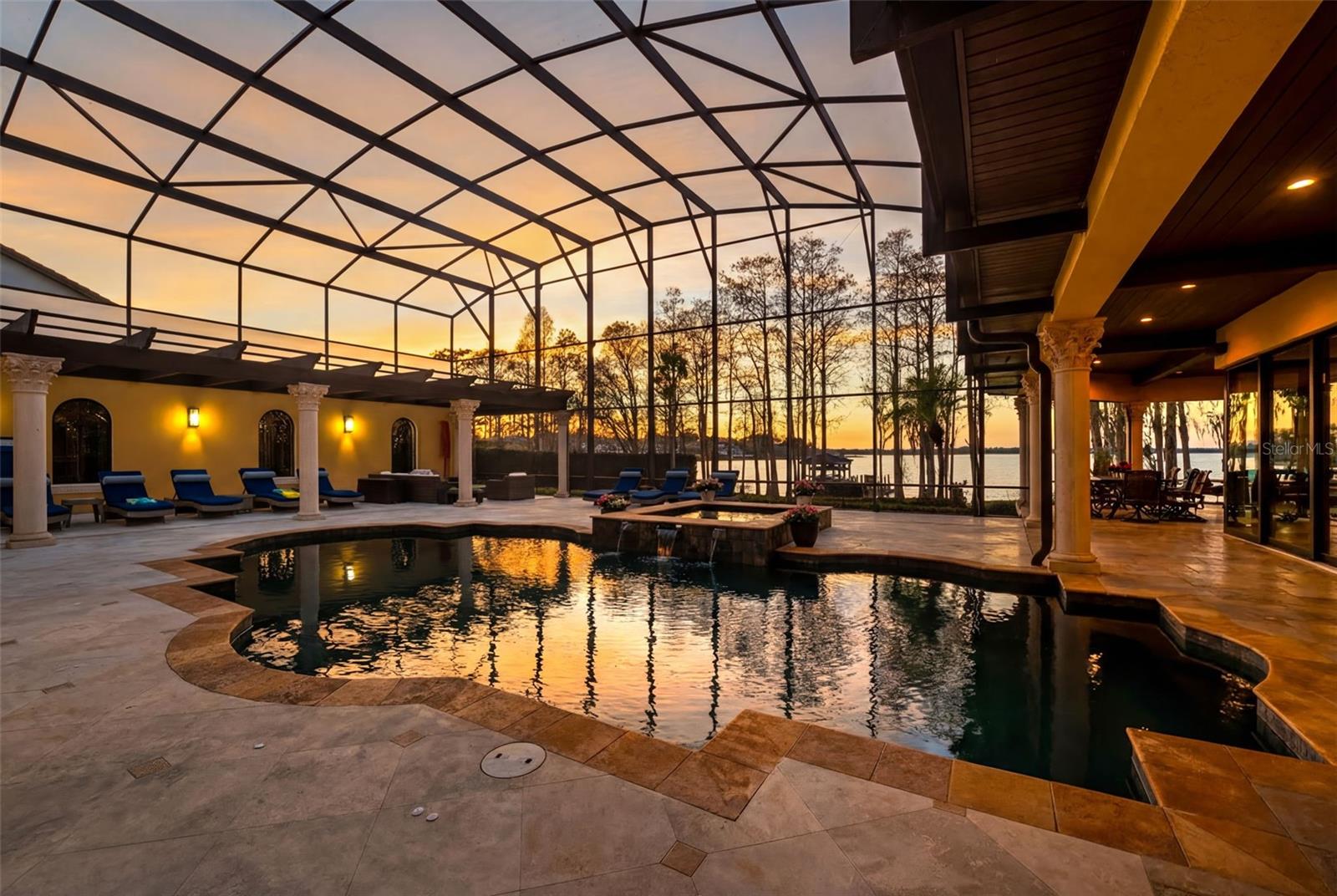SUNSET BAY - Residential