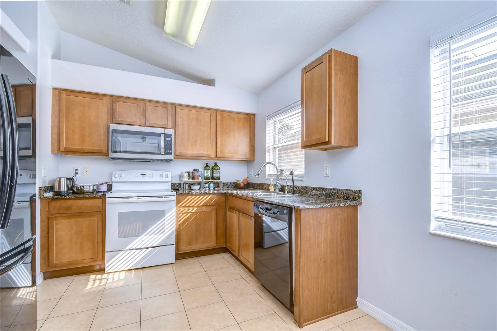 BRIDGEWATER PH 03 - Residential Lease