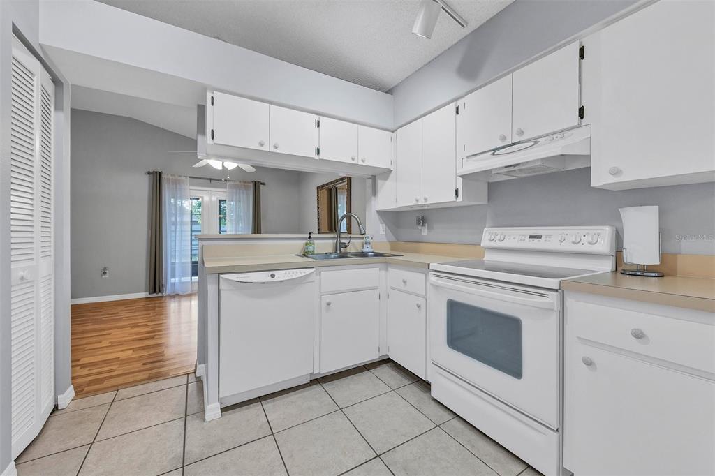 CRESCENT LAKES PH III - Residential