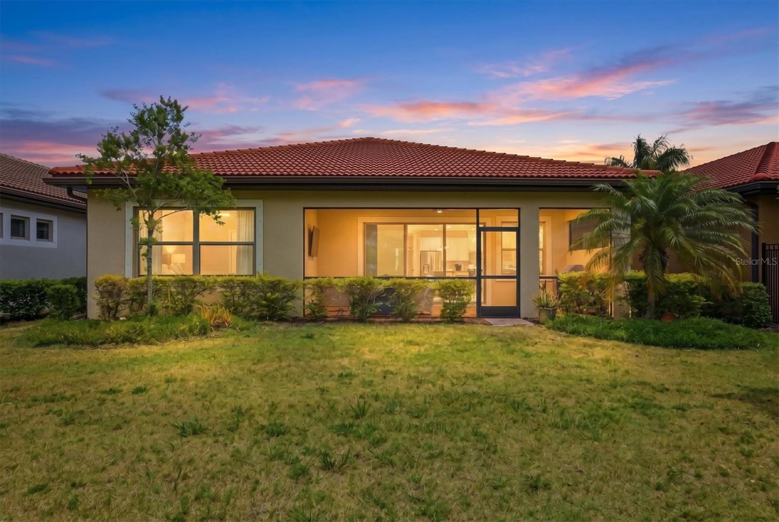 TOSCANA ISLES UNS 7 & 2 PH 4 - Residential