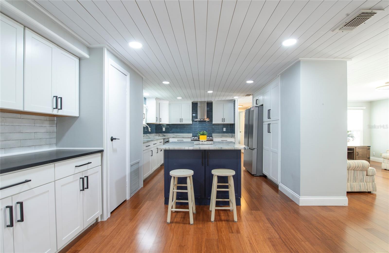 GULL-AIRE VILLAGE - Residential