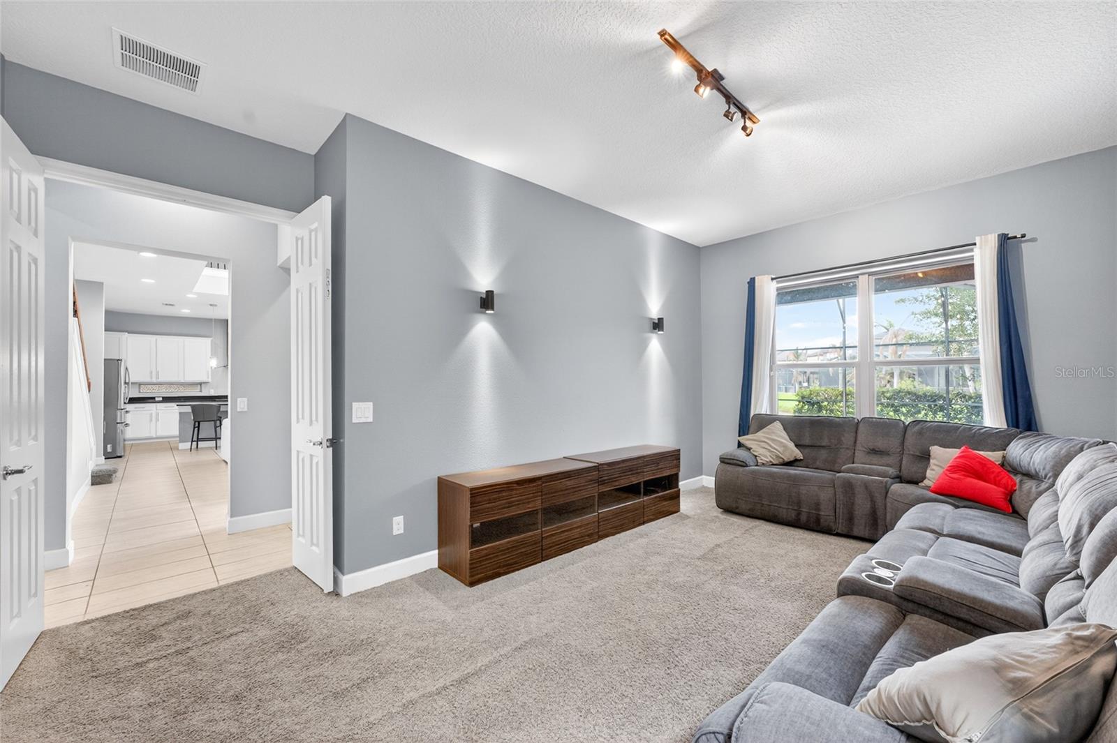 ROYAL LEGACY ESTATES - Residential