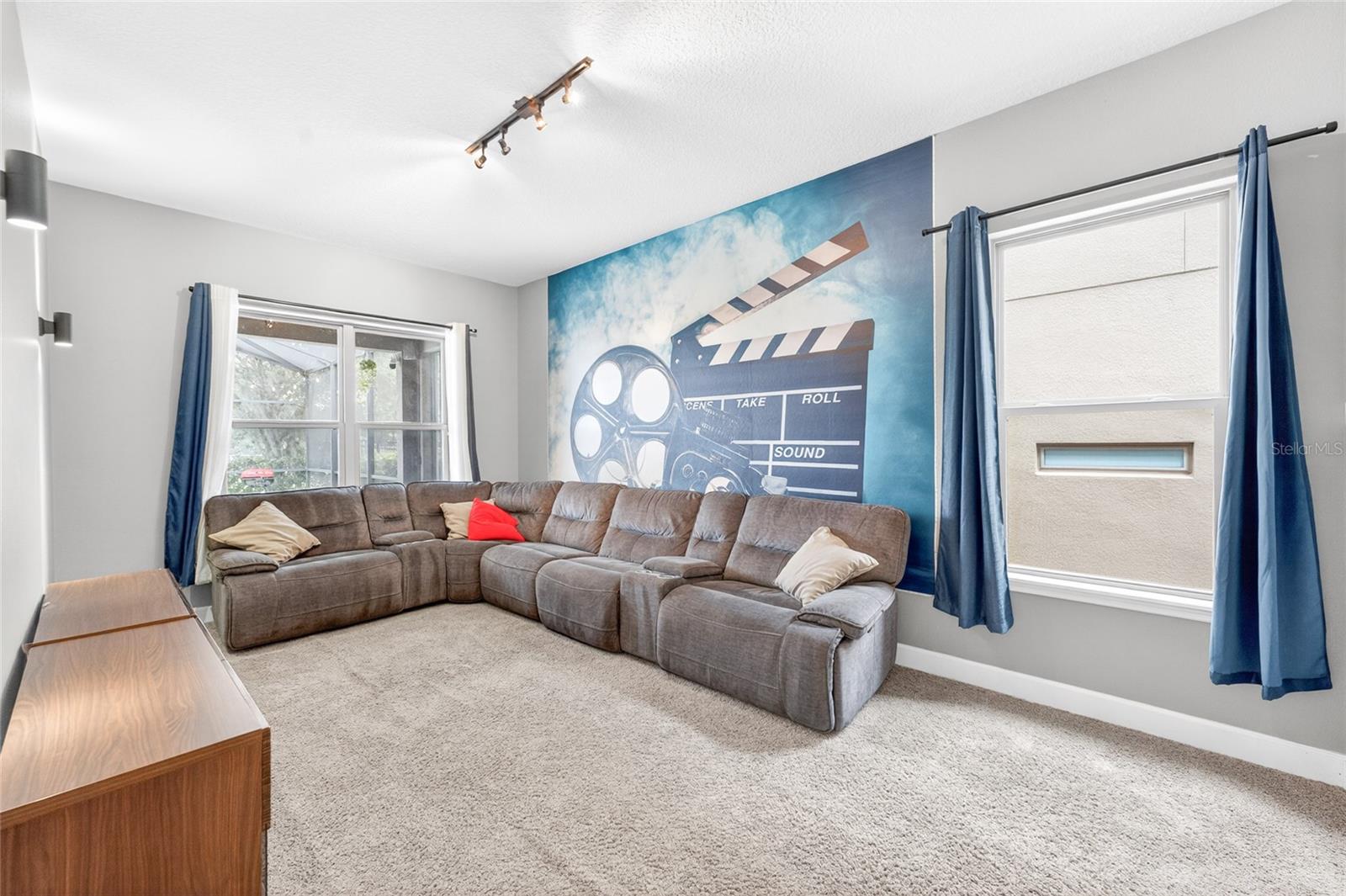 ROYAL LEGACY ESTATES - Residential